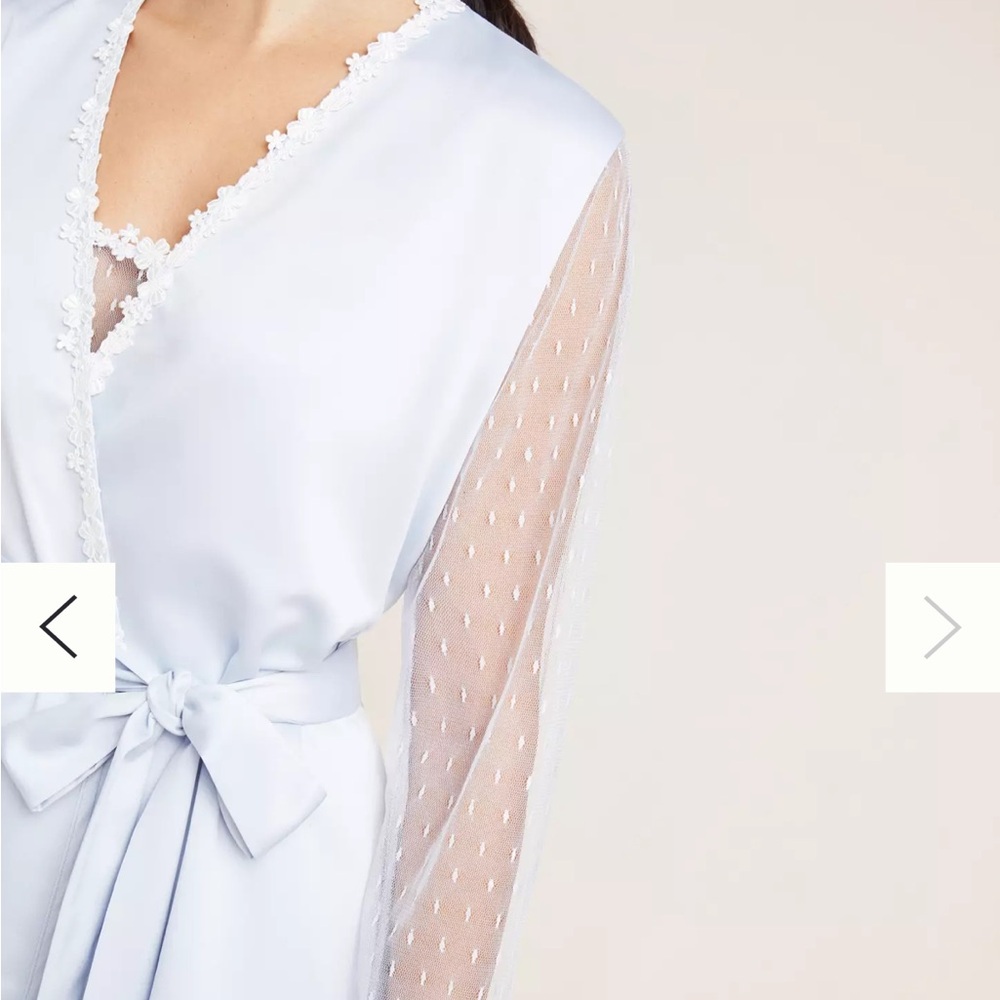 Flora Nikrooz Calanthe Robe - Picture 3 of 5